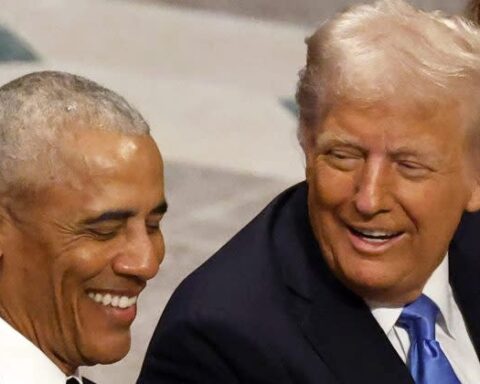 trump obama laughing