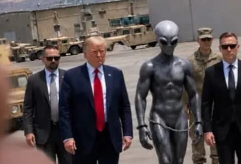 Donald Trump Alien picture
